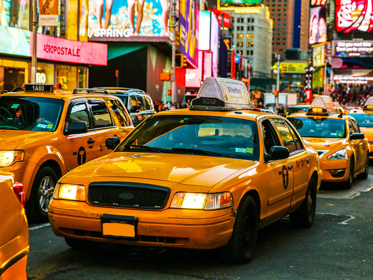 24 Hours Taxi Services